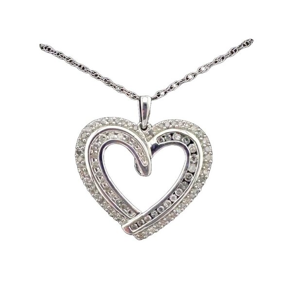 Beautiful 1/2 Carat Natural Diamond Heart Pendant Necklace with .925 Sterling Ch - Picture 4 of 12